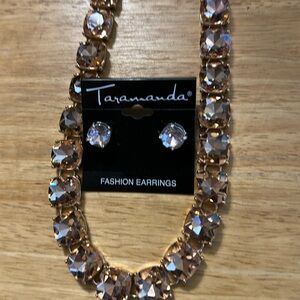 Taramanda costume jewelry. Peach color. Necklace and pierced earrings. Sparkly.